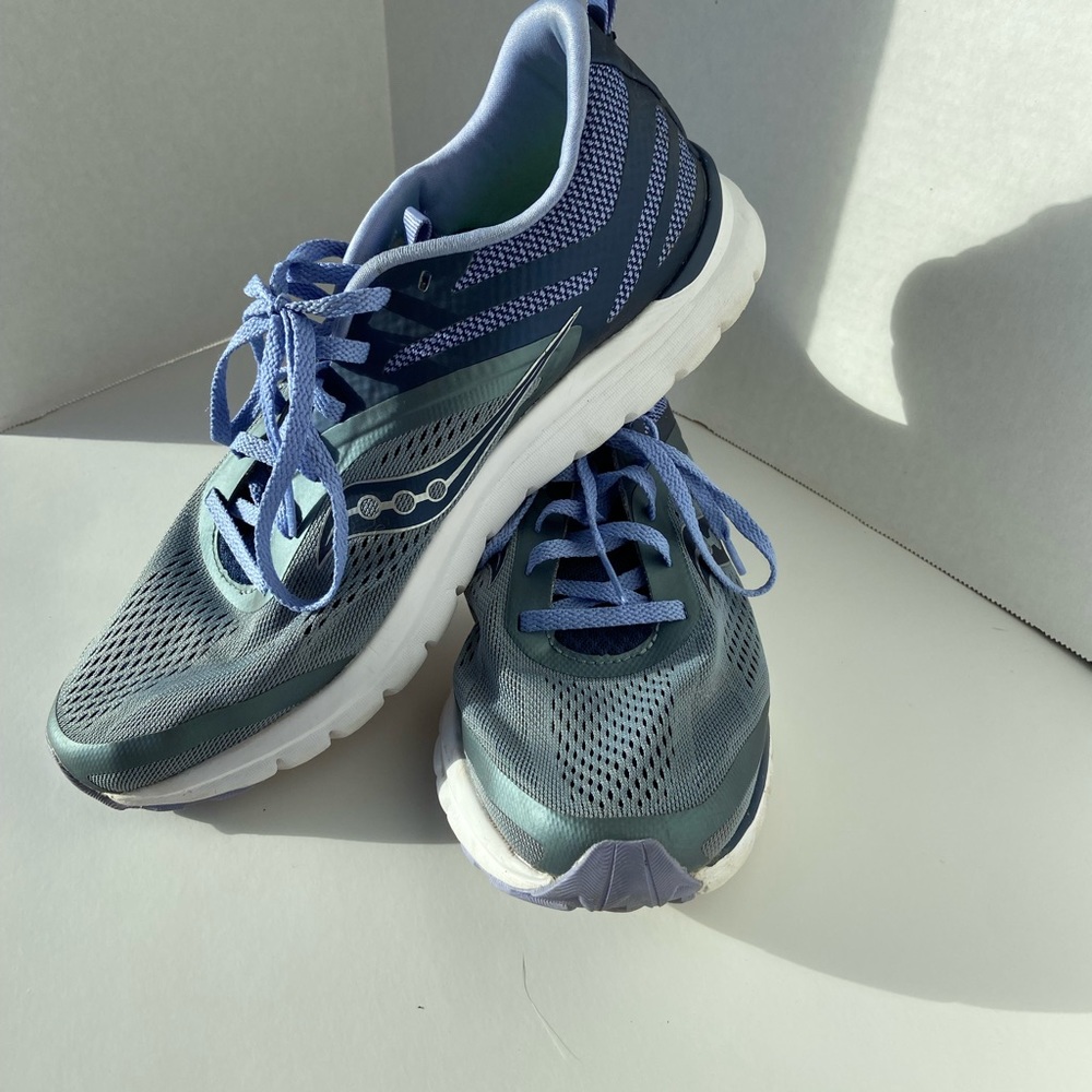 Saucony shoes